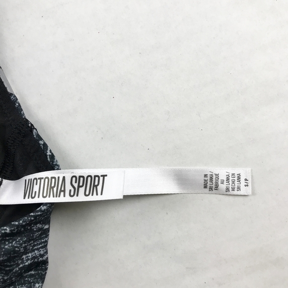 Victoria's Secret Crossback Sports Bra - Picture 4 of 4